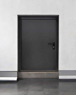 Люк в стене