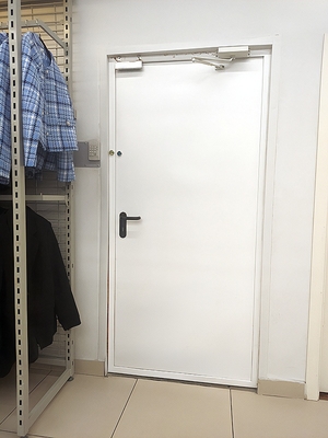 Служебная дверь ei Служебная дверь ei