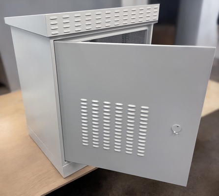 Электрошкаф с вентиляцией Электрошкаф с вентиляцией