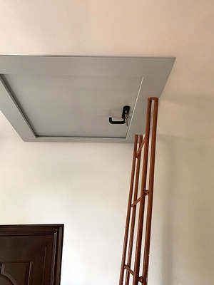 Кровельный стальной люк